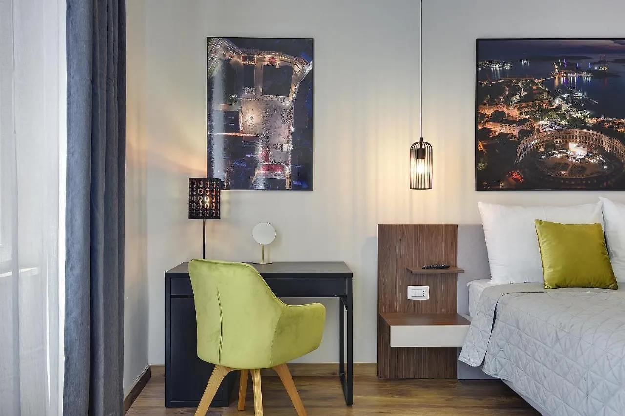 D&A Central Luxury Apartments With Free Parking Pula 0*,  Kroatië