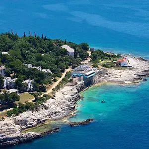 Üdülőközpont Arena Verudela, Póla