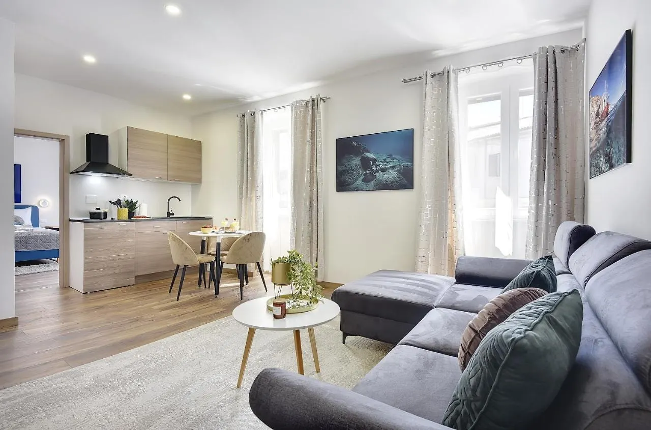 D&A Central Luxury Apartments With Free Parking Pula 0*,  Croatia